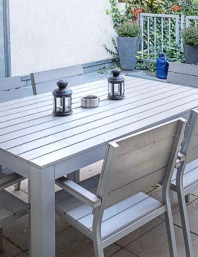 H&H Apartments Im Herzen Der Stadt In Der Lange Strasse Geraeumig Ruhig Mit Kueche Und Esstisch Greifswald Ngoại thất bức ảnh